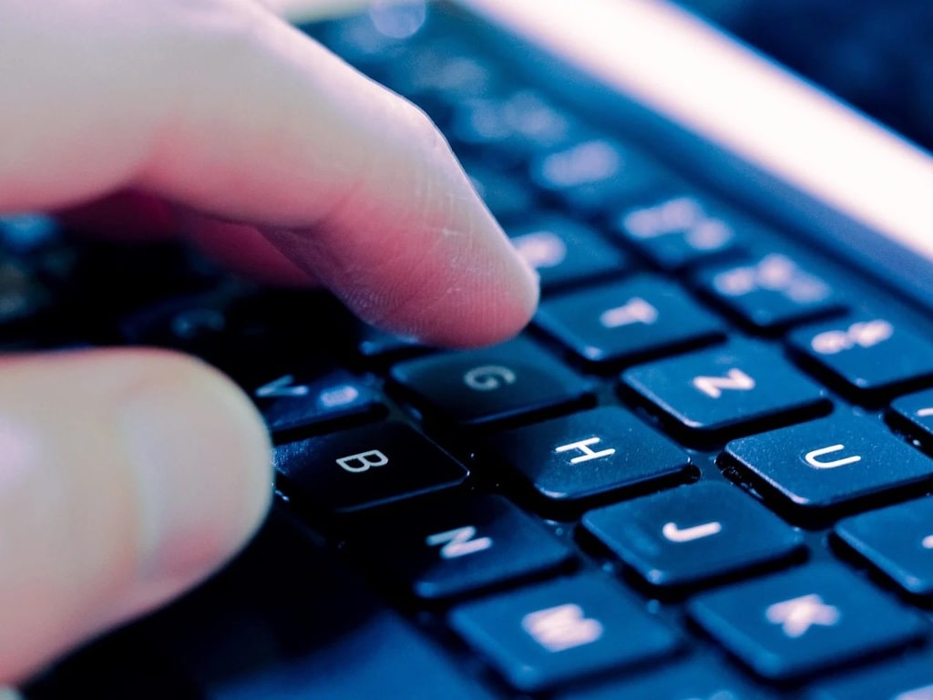Peut-on lancer son business avec une IA gratuite ?